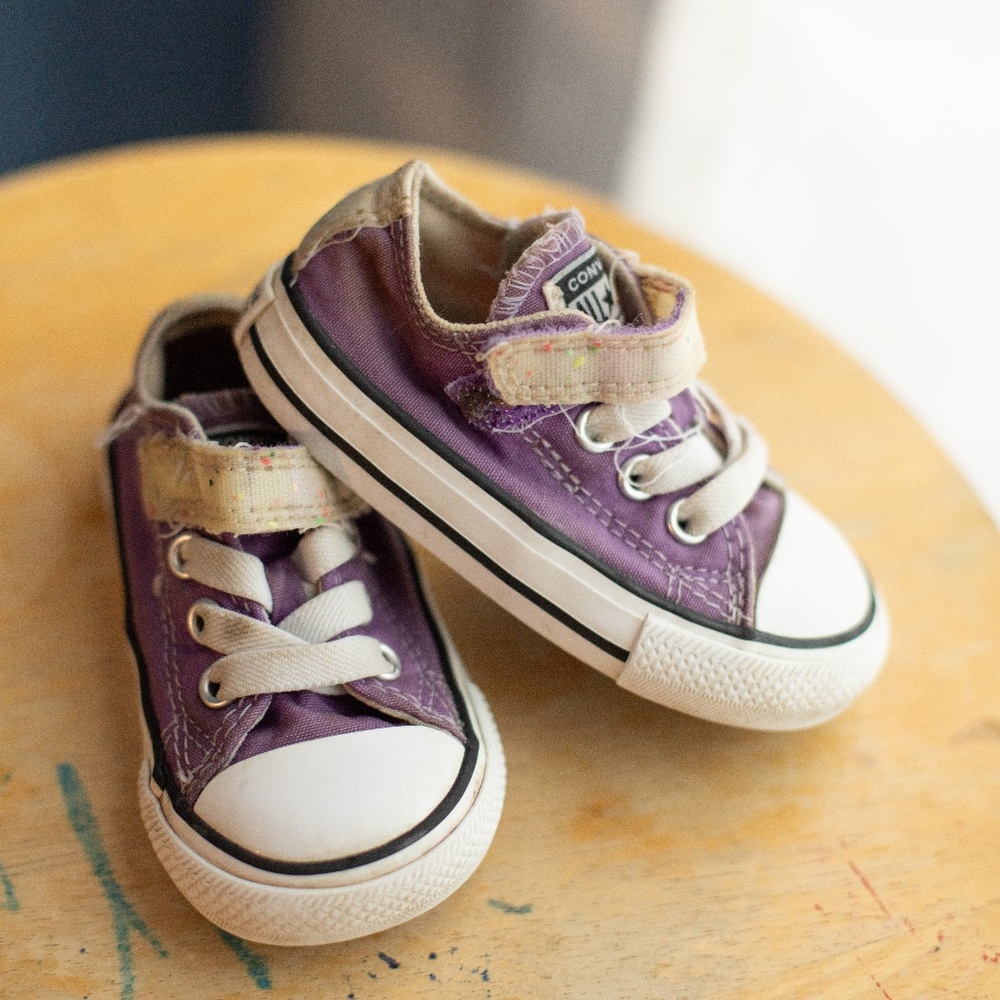 4T Purple Converse